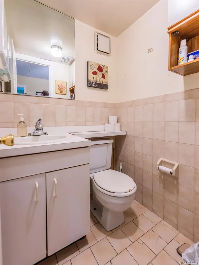 122-15 25th Road Flushing NY 11354