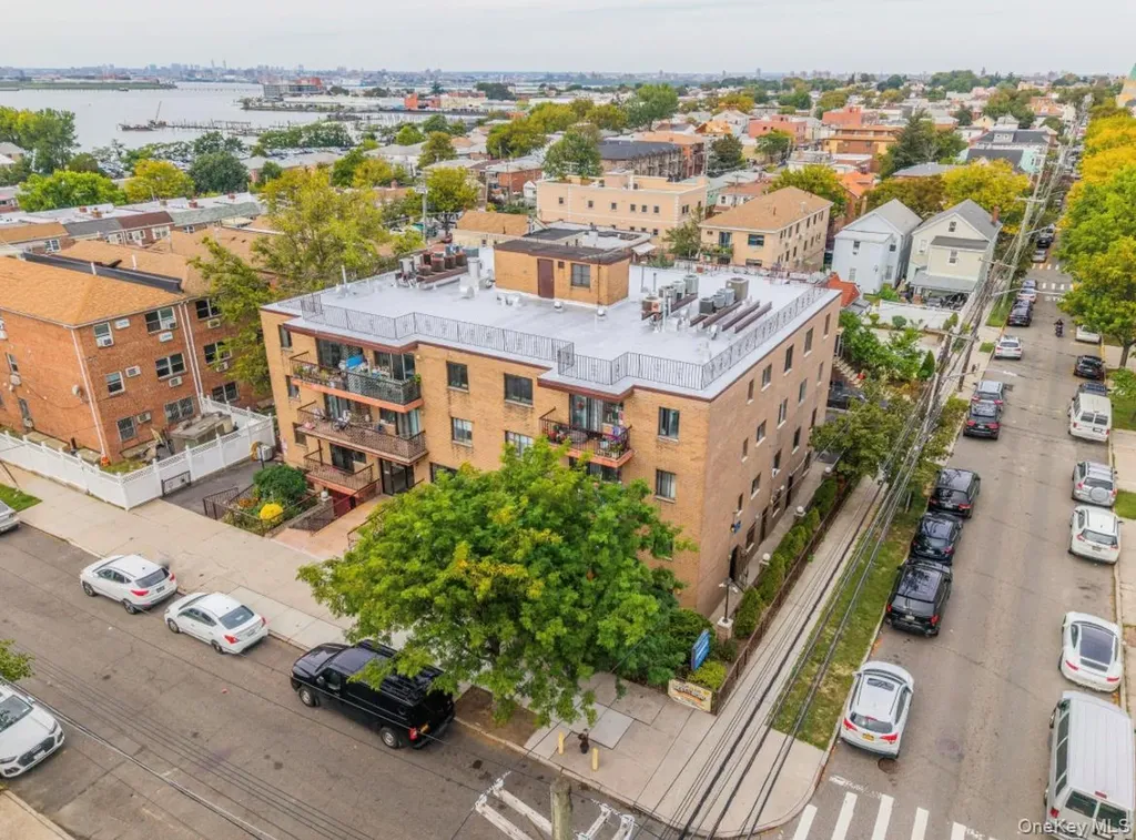 122-15 25th Road Flushing NY 11354