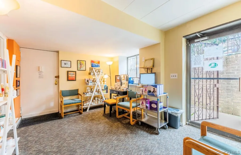 122-15 25th Road Flushing NY 11354
