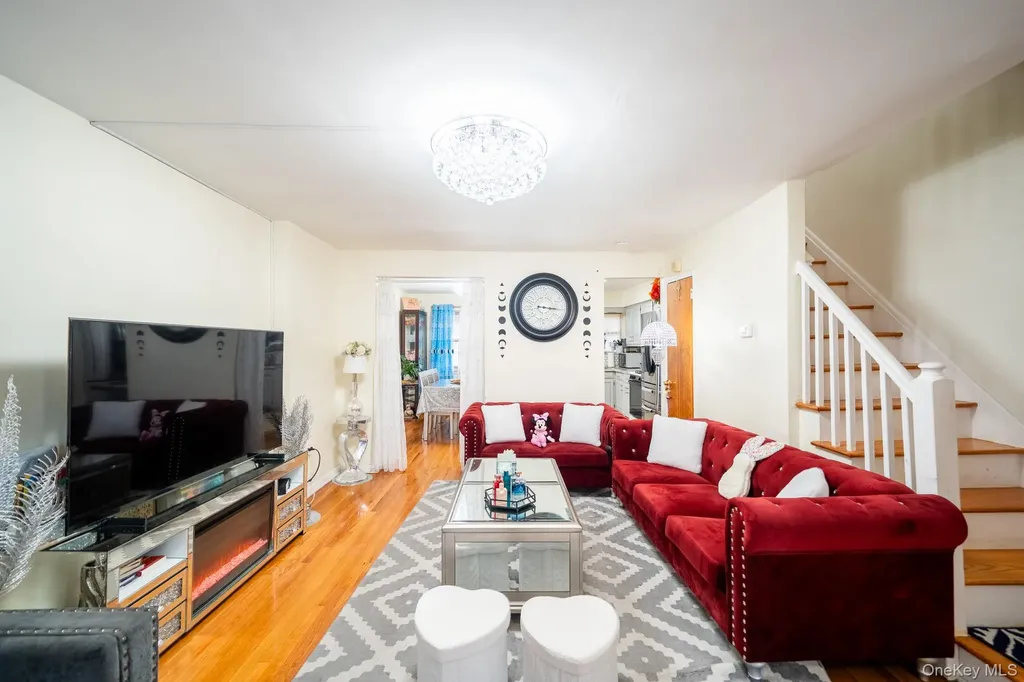 1720A Paulding Avenue Bronx NY 10462