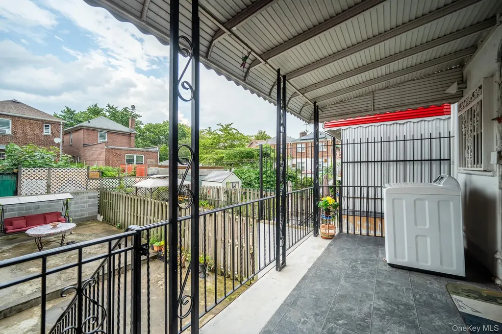 1720A Paulding Avenue Bronx NY 10462