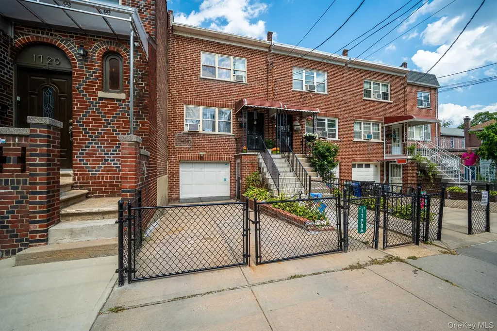 1720A Paulding Avenue Bronx NY 10462