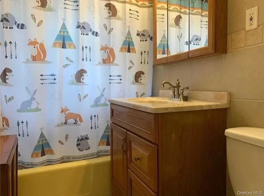 15016 26th Avenue Flushing NY 11354