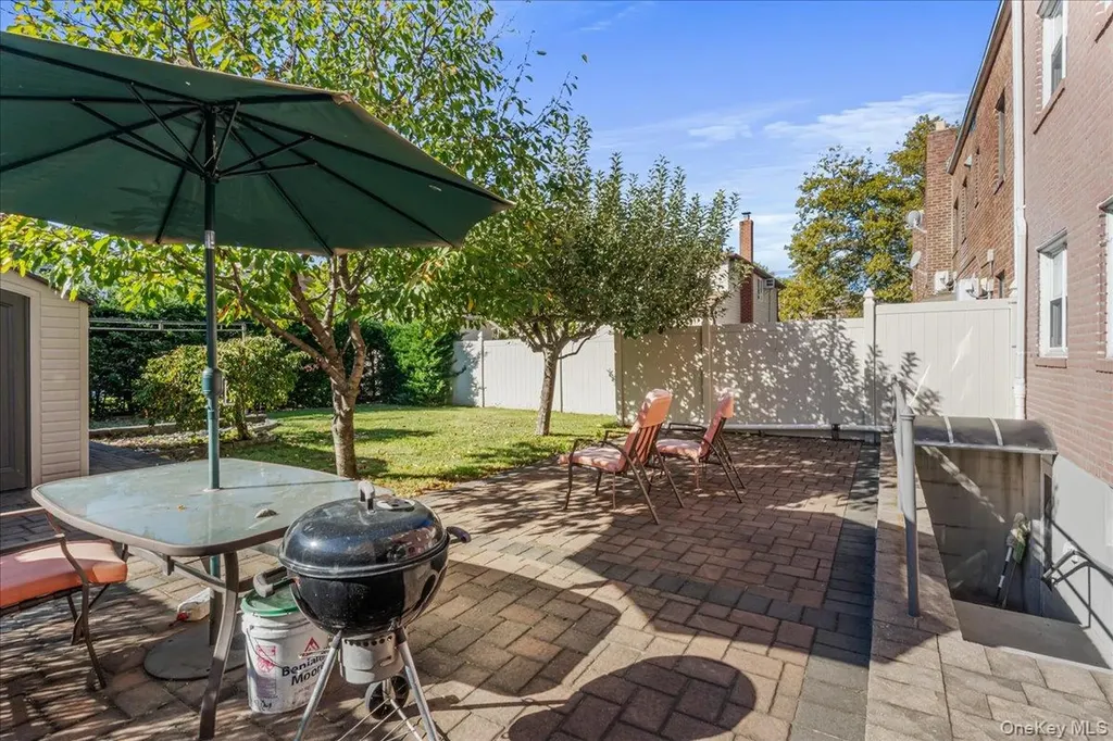15016 26th Avenue Flushing NY 11354