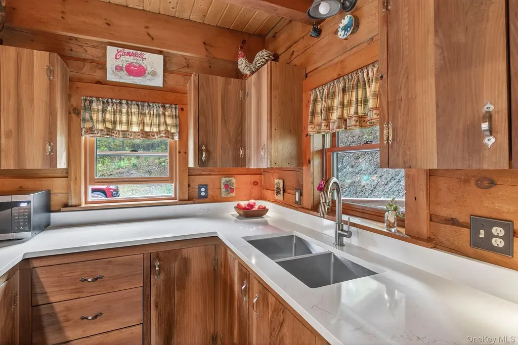 52 Paul Horn Road Catskill NY 12414