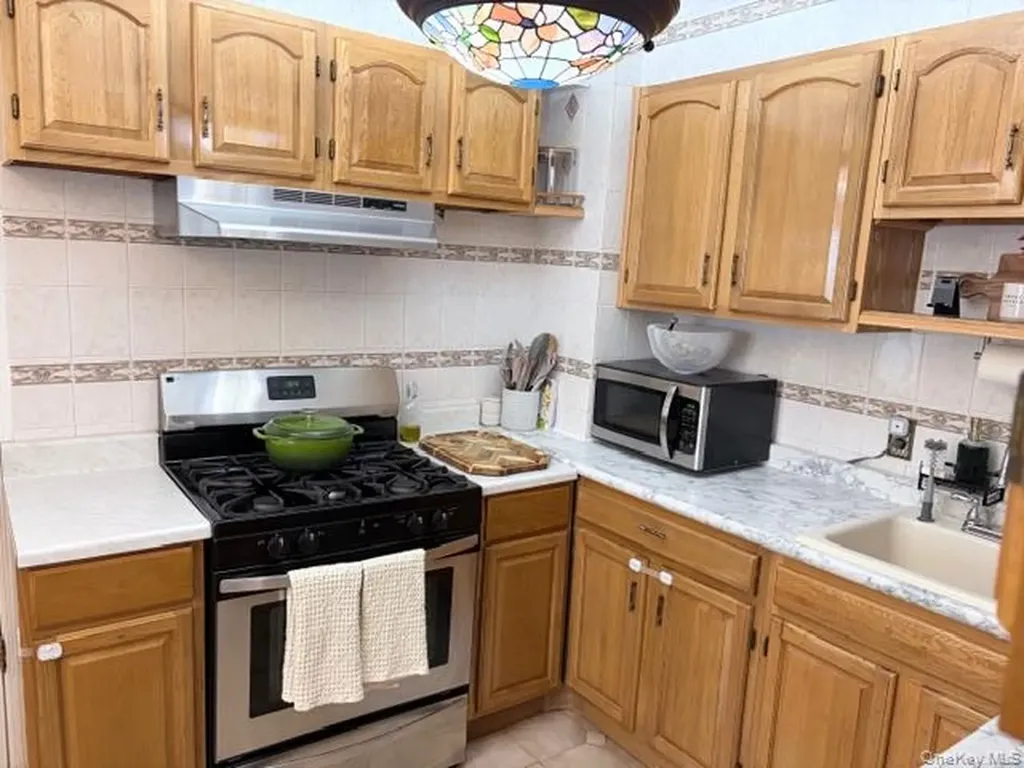 7818 65th Street Glendale NY 11385