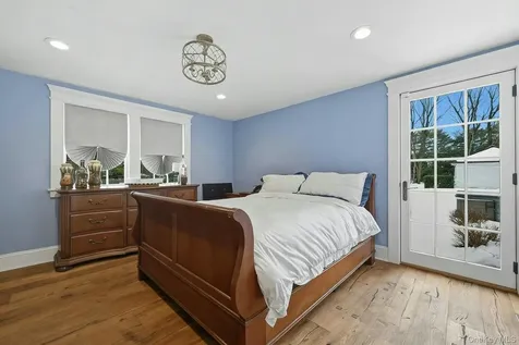 192 Burtis Lane Muttontown NY 11791