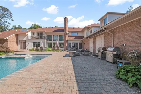 12 Ridge Court Old Brookville NY 11545