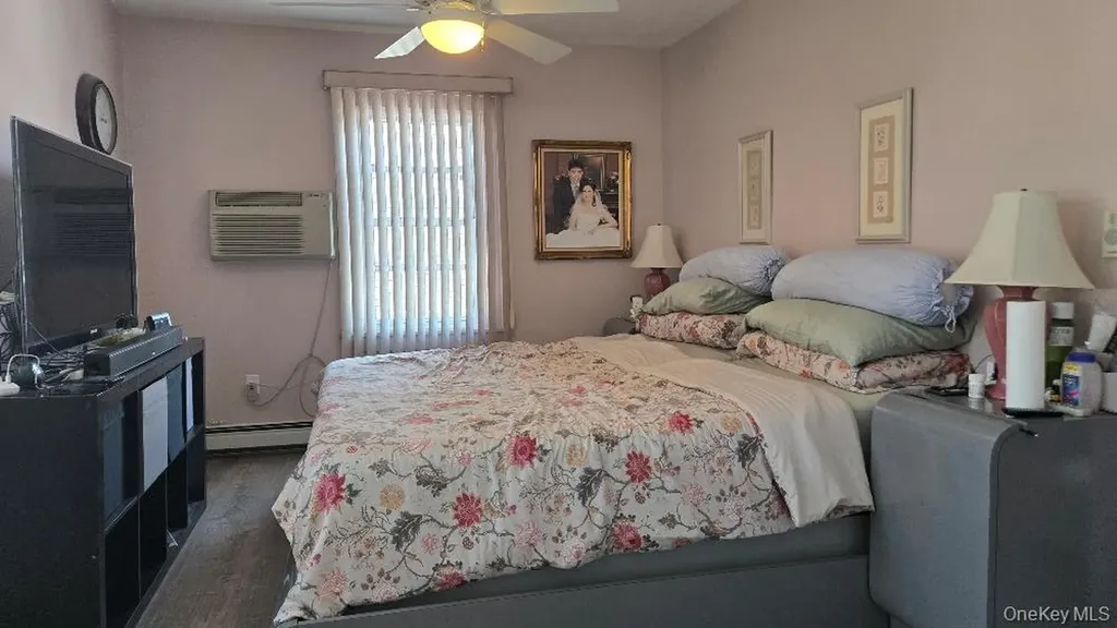 170 E Mineola Avenue Valley Stream NY 11580