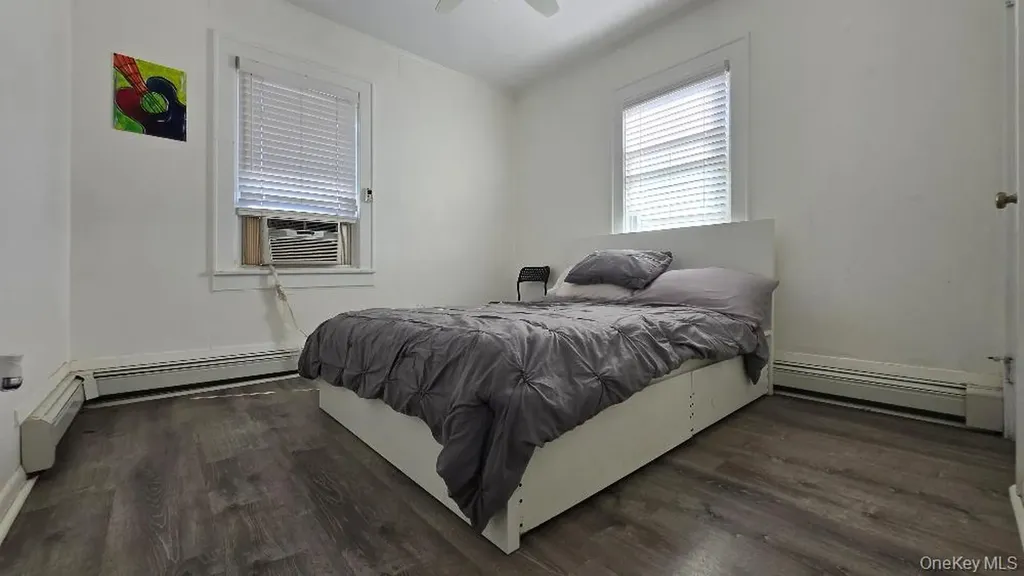 170 E Mineola Avenue Valley Stream NY 11580