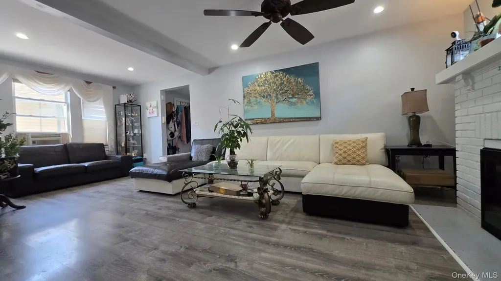 170 E Mineola Avenue Valley Stream NY 11580