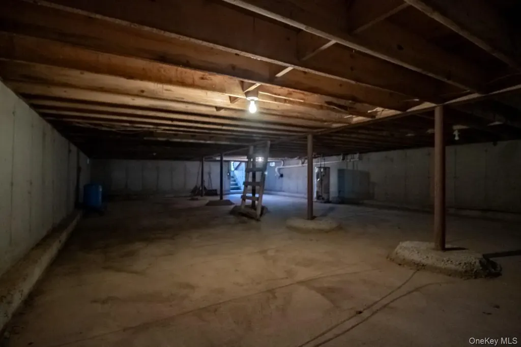 140 Stillerberg Strada Rochester NY 12446