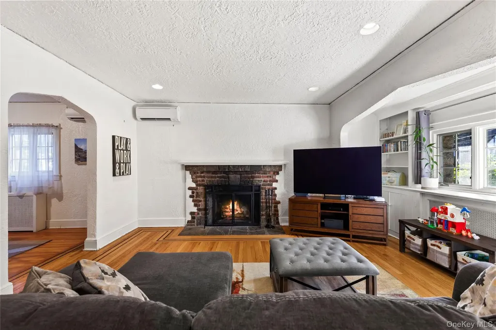 43 Rockridge Road Mount Vernon NY 10552