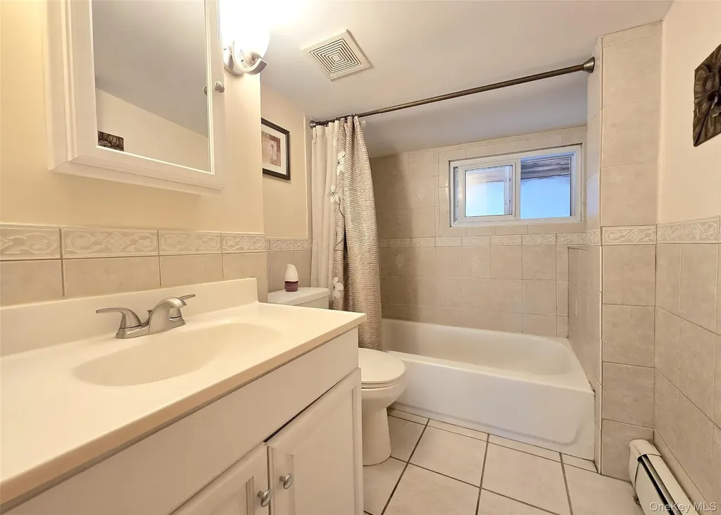 3 Broadway Ronkonkoma NY 11779