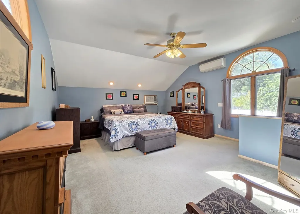 3 Broadway Ronkonkoma NY 11779