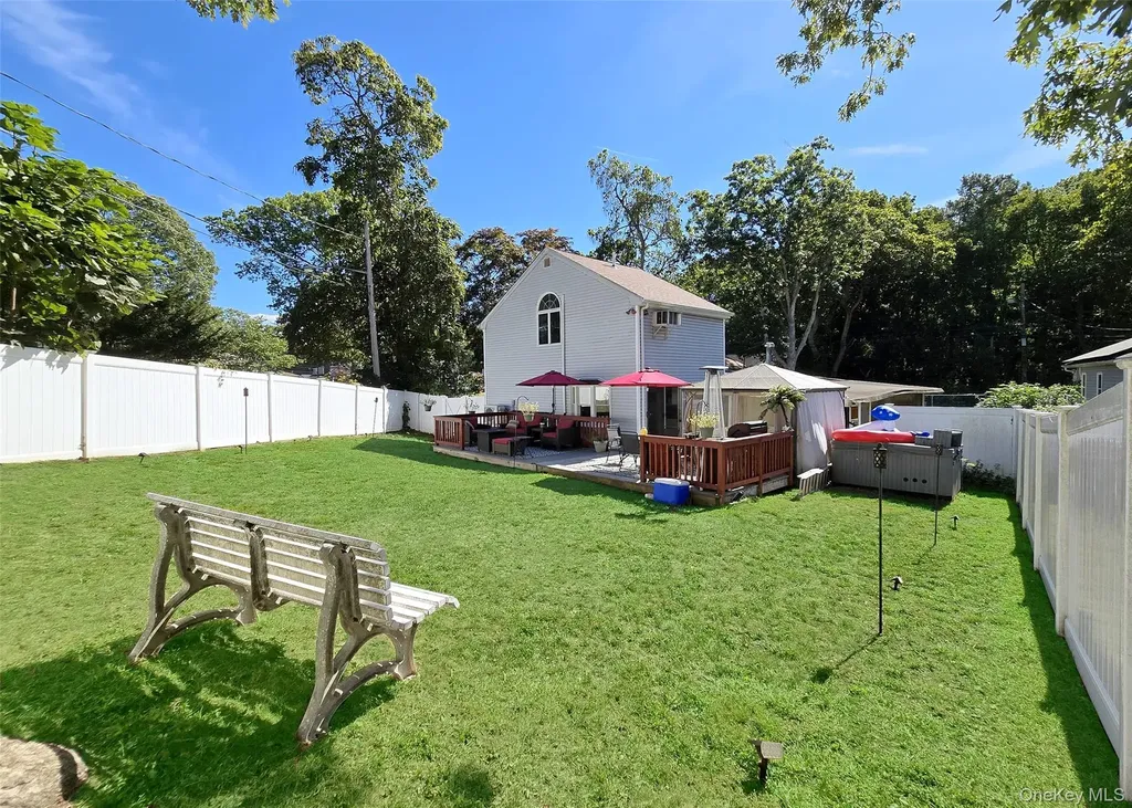 3 Broadway Ronkonkoma NY 11779