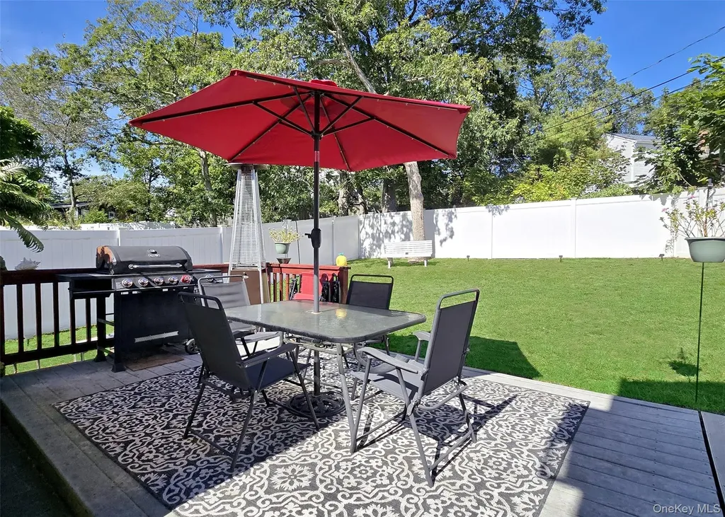 3 Broadway Ronkonkoma NY 11779