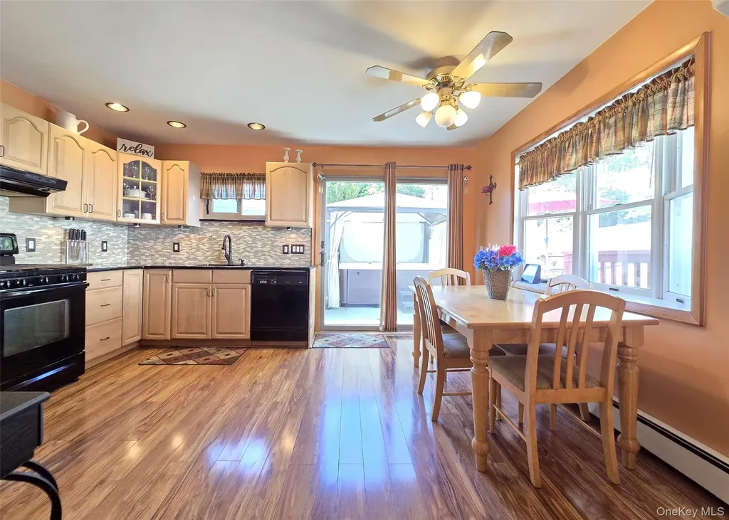3 Broadway Ronkonkoma NY 11779