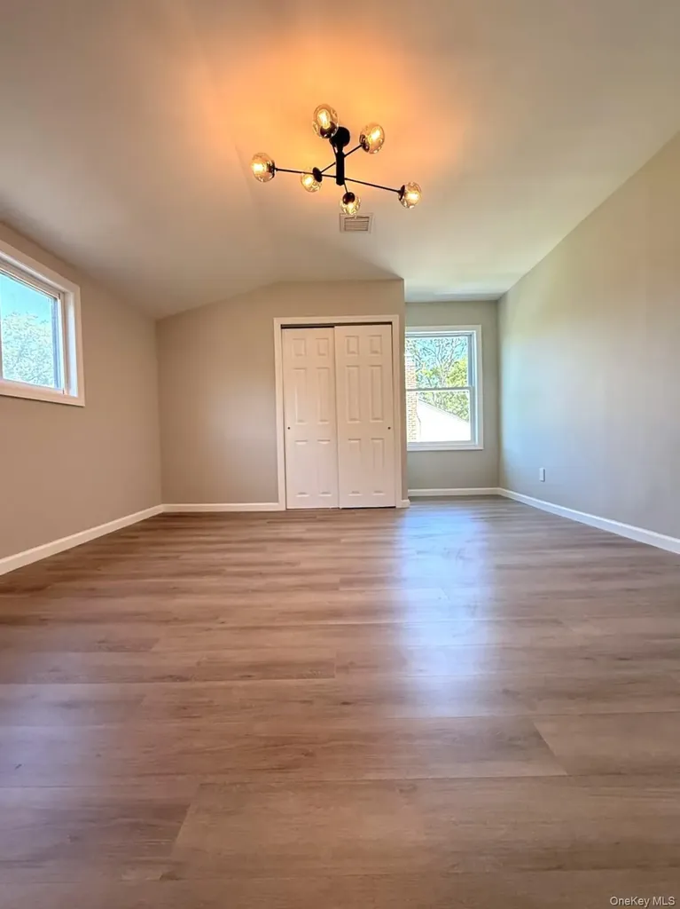 109 North Drive Massapequa NY 11758