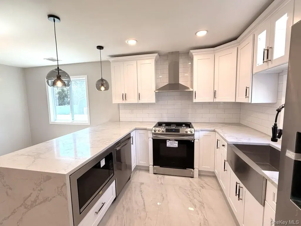 109 North Drive Massapequa NY 11758