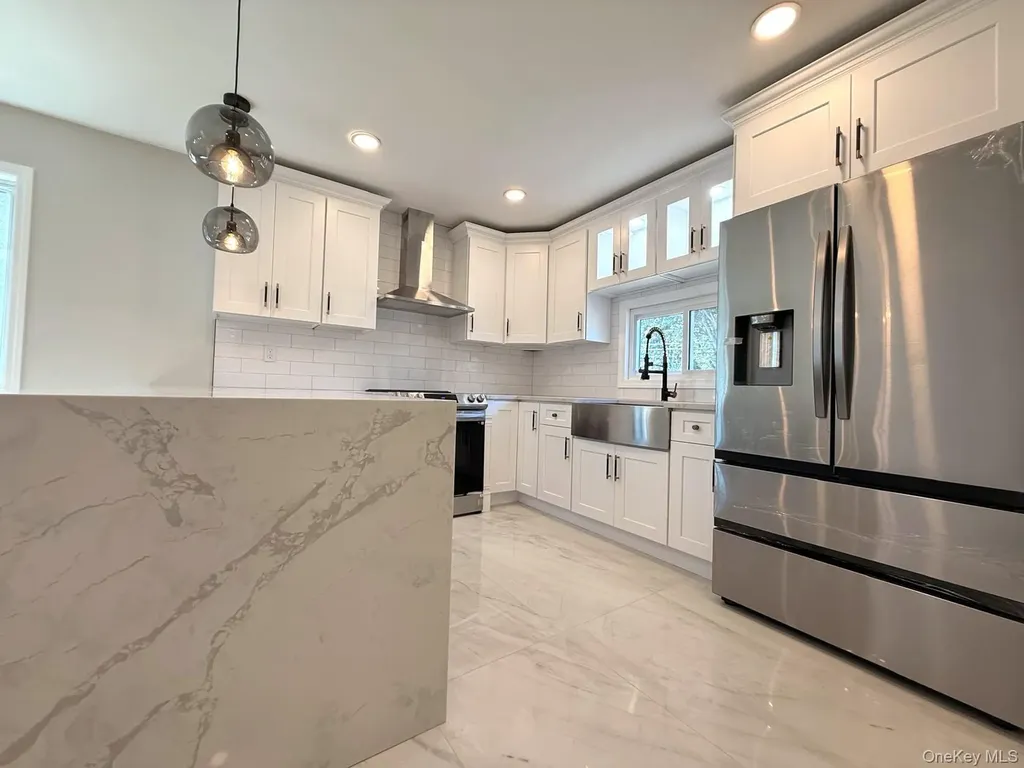 109 North Drive Massapequa NY 11758