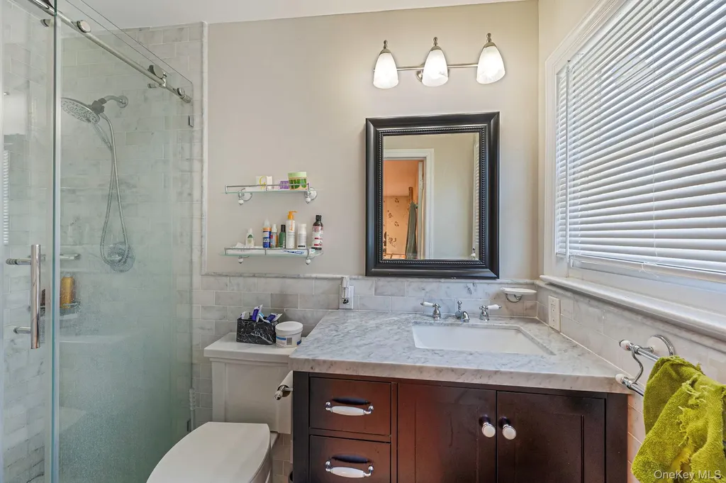 19 Dumond Place Coram NY 11727