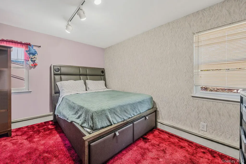 19 Dumond Place Coram NY 11727