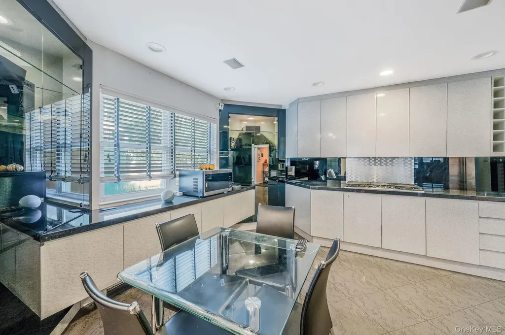 19 Dumond Place Coram NY 11727