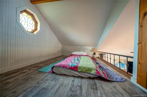 190 Academy Street Bayport NY 11705