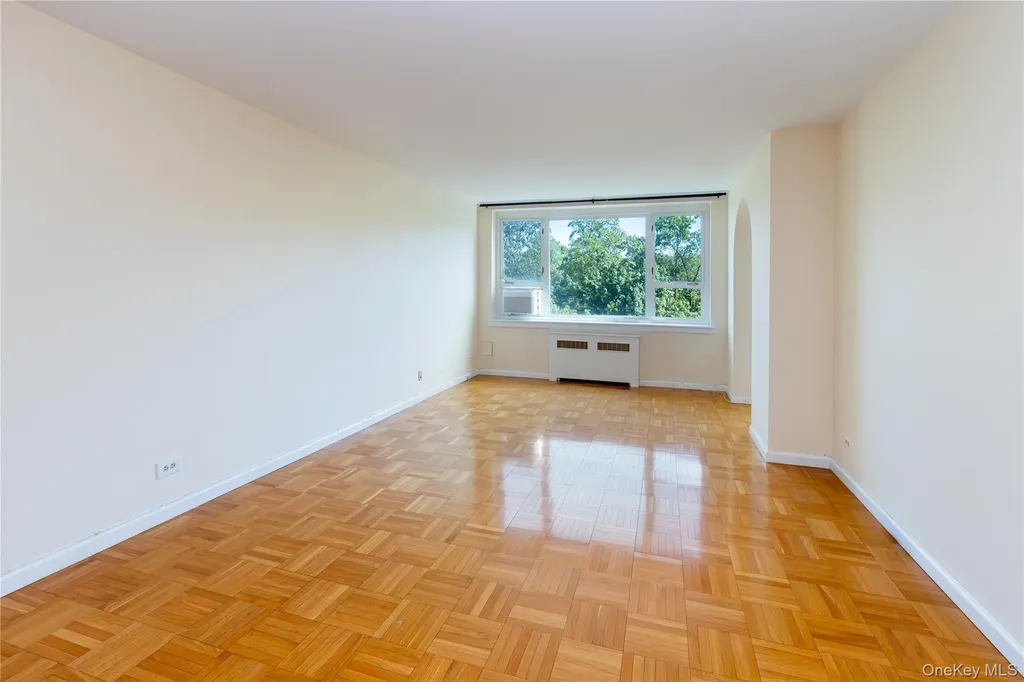 5355 Henry Hudson Parkway Bronx NY 10471