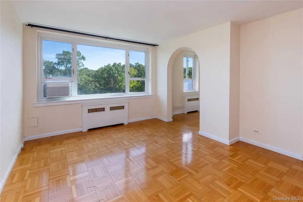 5355 Henry Hudson Parkway Bronx NY 10471