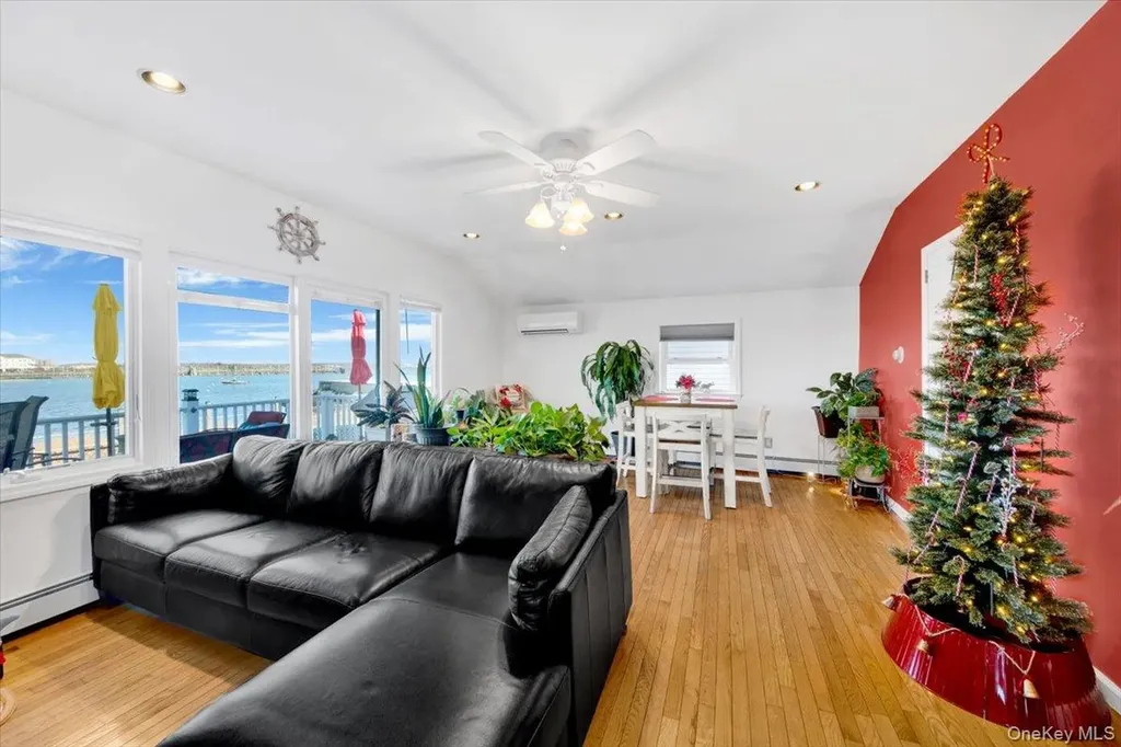 6 Edgewater Park Bronx NY 10465