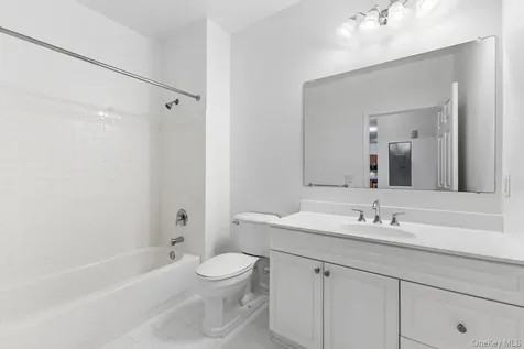 850 E Main Street Stamford CT 06902