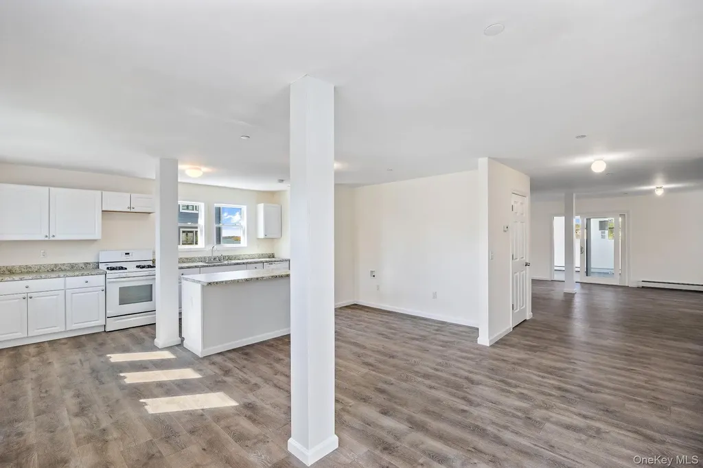 41 West Avenue Lawrence NY 11559