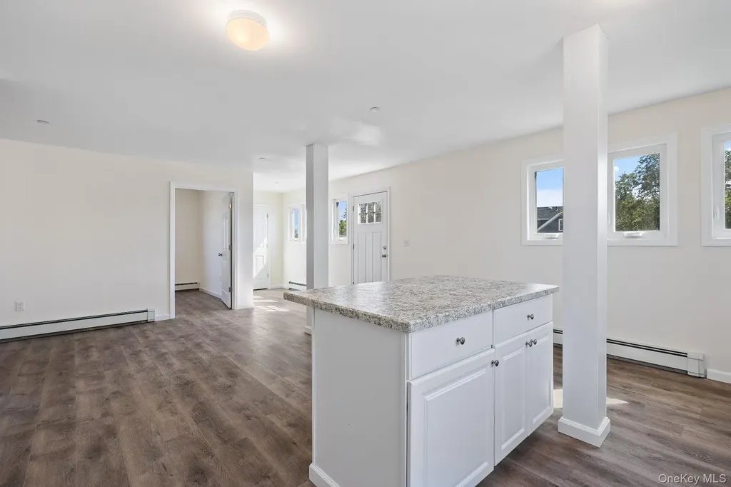 41 West Avenue Lawrence NY 11559