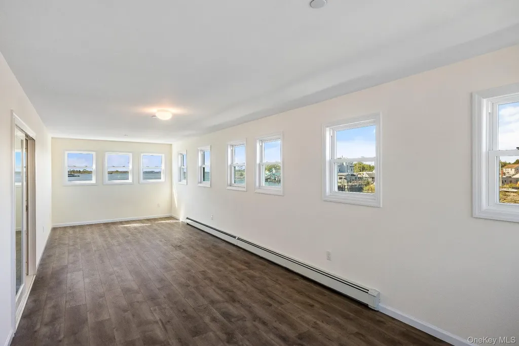 41 West Avenue Lawrence NY 11559