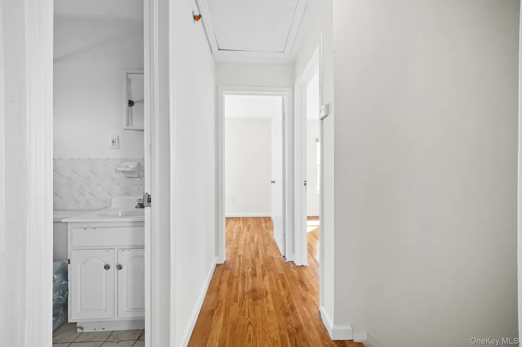 41 West Avenue Lawrence NY 11559