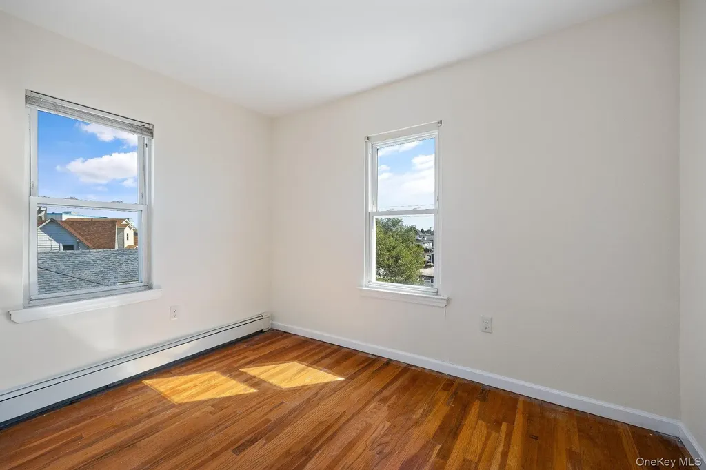 41 West Avenue Lawrence NY 11559