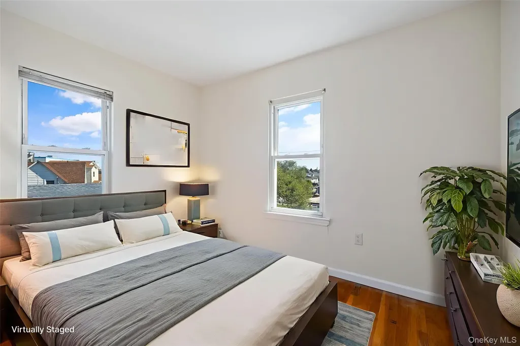 41 West Avenue Lawrence NY 11559