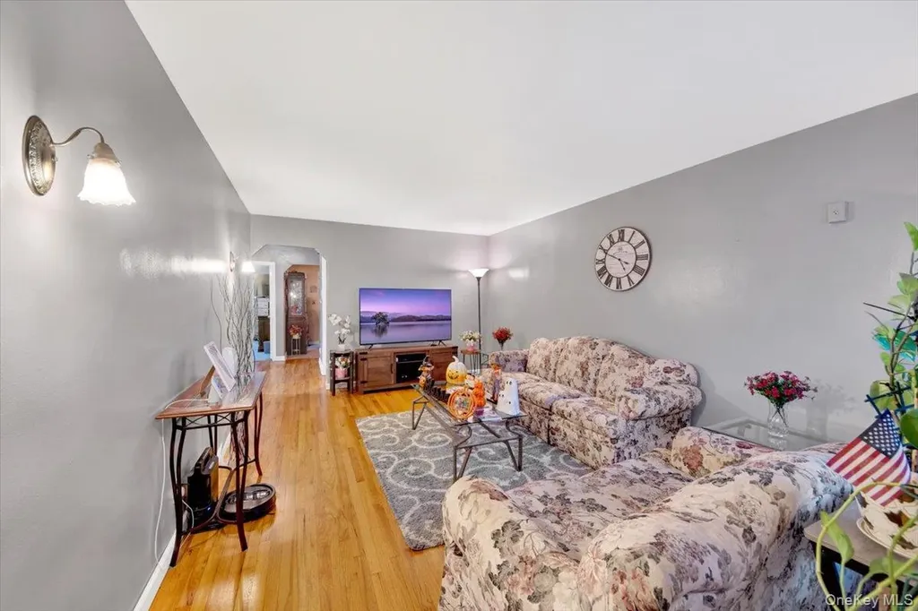 3226 Ampere Avenue Bronx NY 10465
