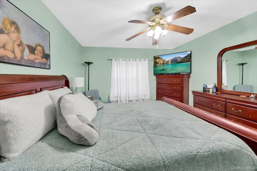 3226 Ampere Avenue Bronx NY 10465