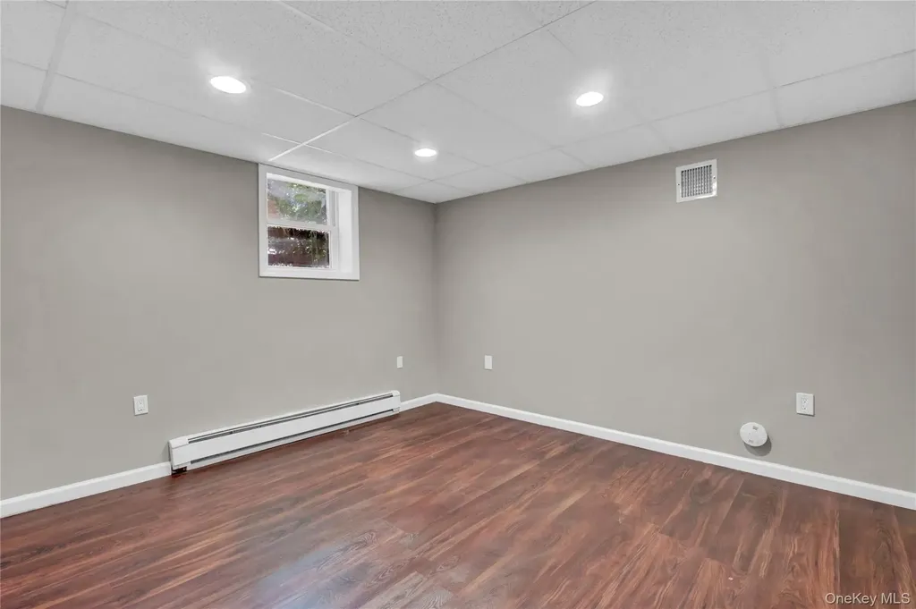 30 Kilroy Drive Mastic NY 11950
