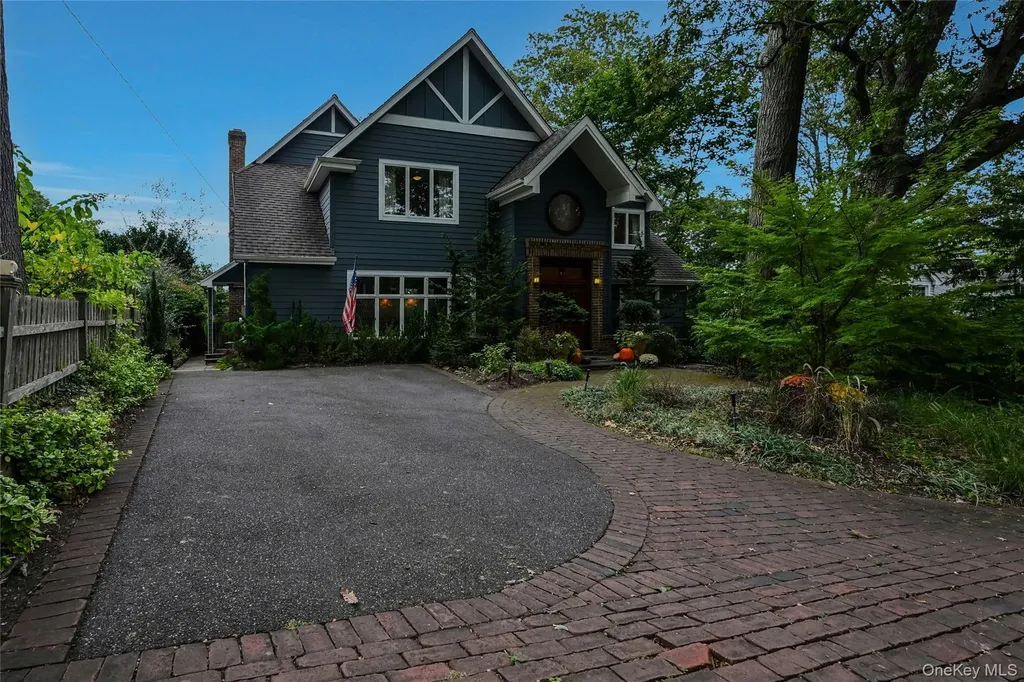 35 Semon Road Huntington NY 11743