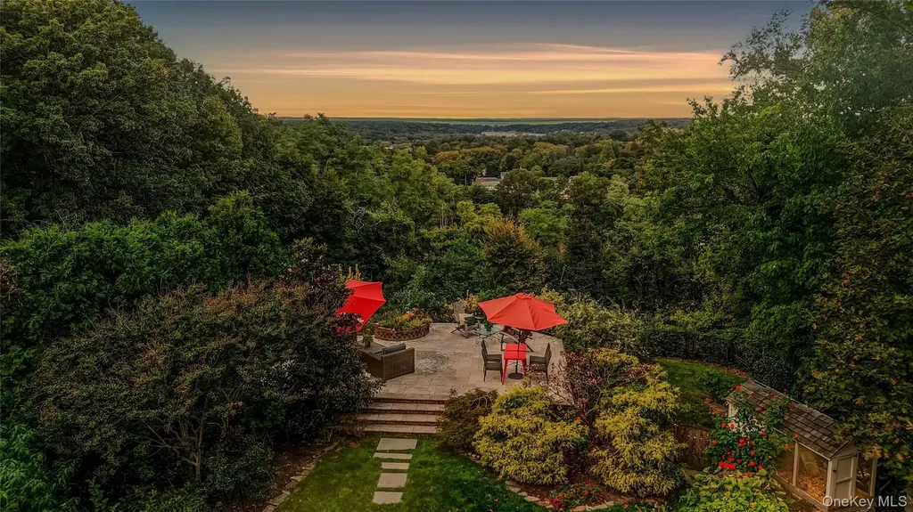 35 Semon Road Huntington NY 11743