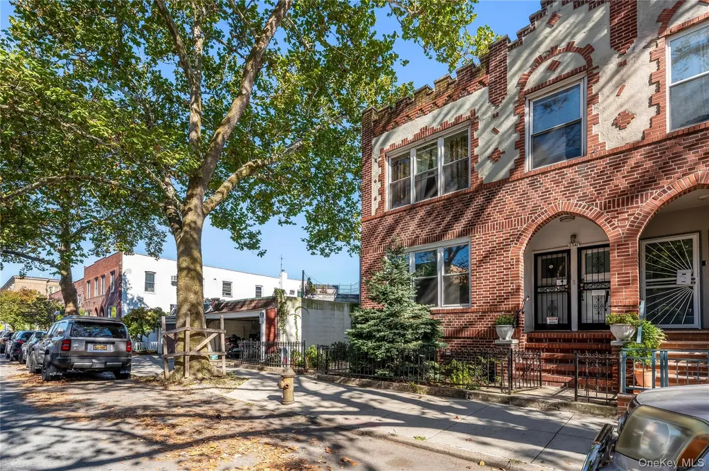 2347 61st Street Brooklyn NY 11204
