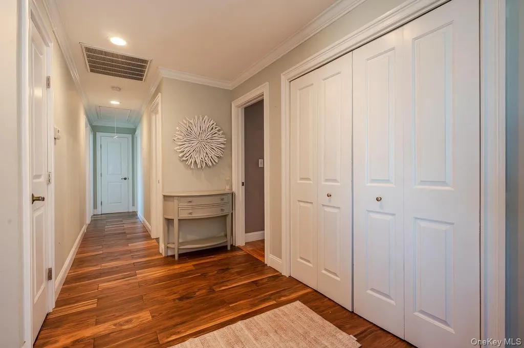 79 Curley Street Long Beach NY 11561
