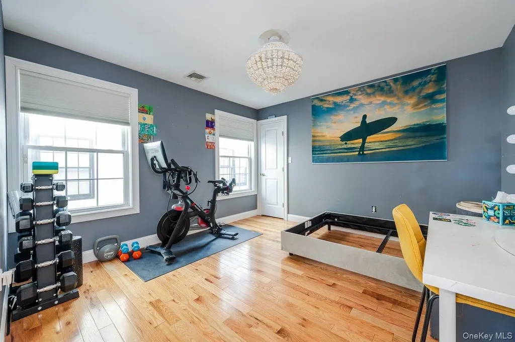 79 Curley Street Long Beach NY 11561