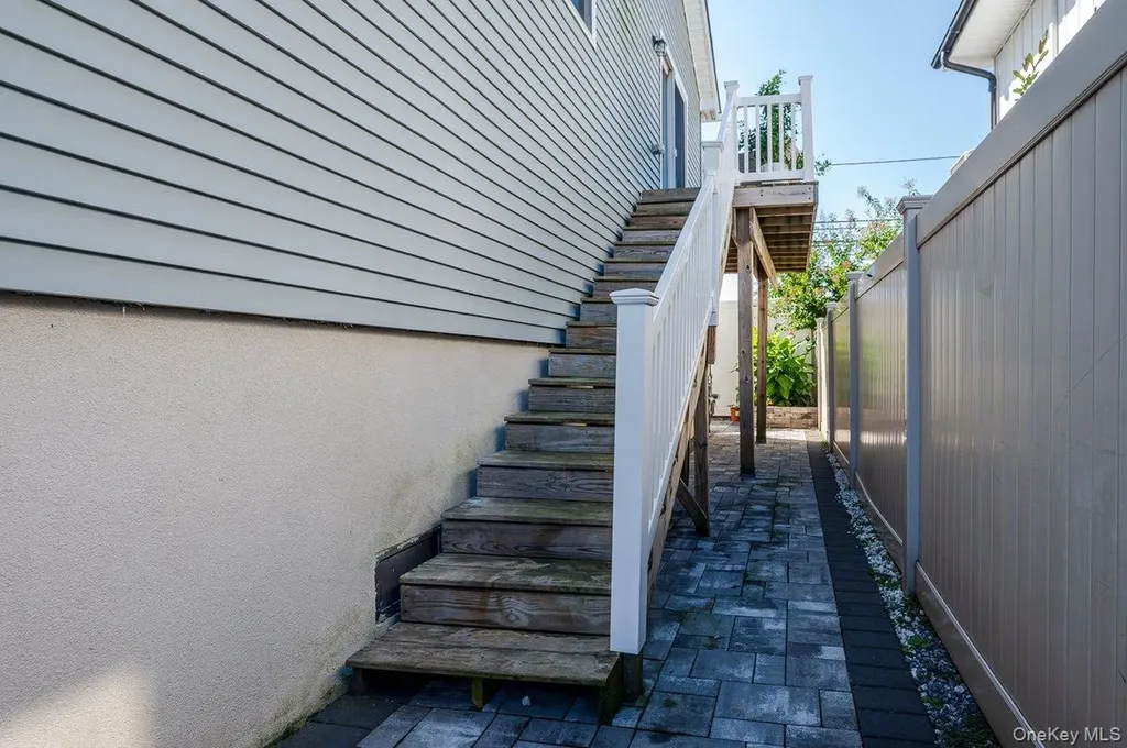 79 Curley Street Long Beach NY 11561
