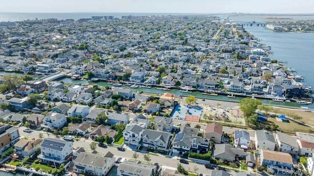 79 Curley Street Long Beach NY 11561