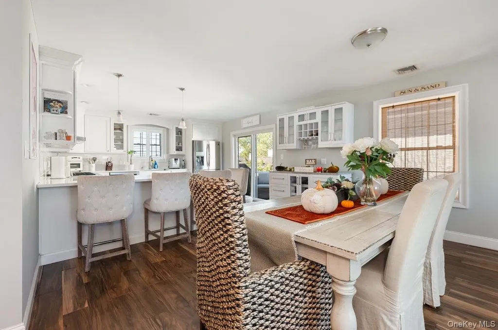 79 Curley Street Long Beach NY 11561